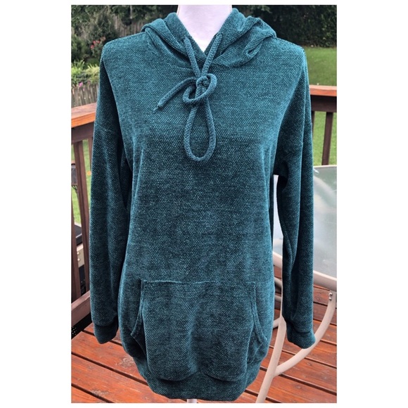 Cozy Soft Chenille Knit Kangaroo Pocket Hoodie! - Picture 2 of 16